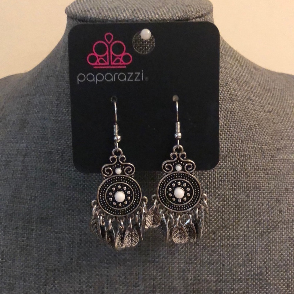 Paparazzi earrings